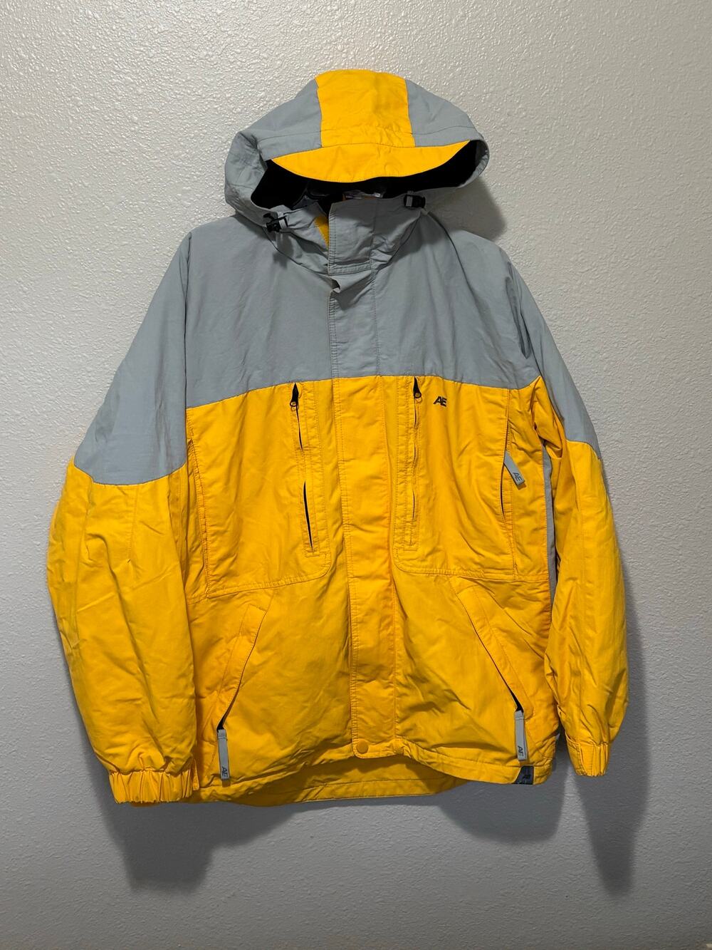 VINTAGE Men’s American Eagle Outfitters AE77 Performance Ski Jacket Yellow Large